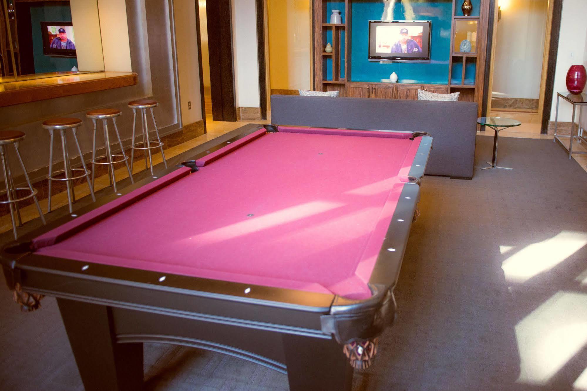 Crystal Quarters Furnished Apartments At The Gramercy Άρλινγκτον Εξωτερικό φωτογραφία